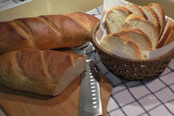 Что можно приготовить из чёрствого хлеба