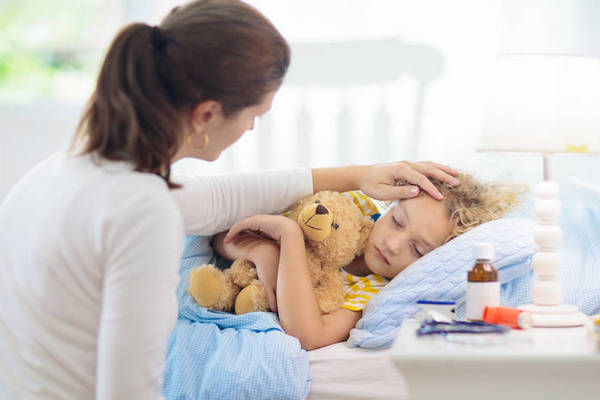 Почему не сбивается температура у ребенка и что делать родителям