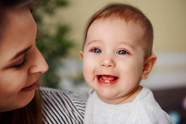 ТОП-5 мифов о молочных зубах, в которые верят родители