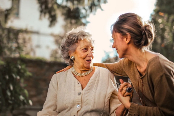 Как научиться жить в согласии с пожилыми родственниками