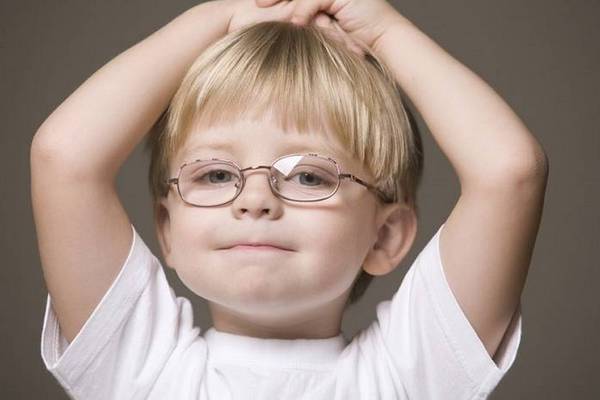 Как вовремя распознать, что у ребенка проблемы со зрением
