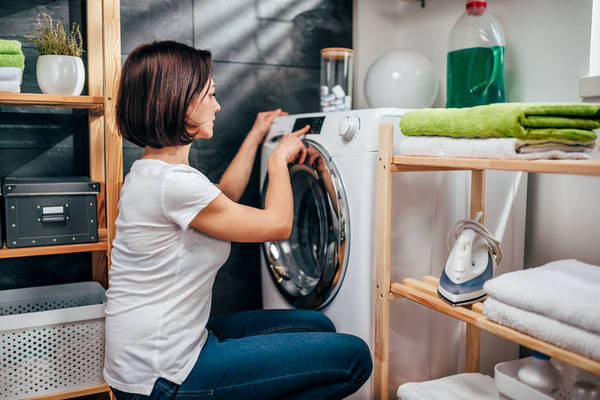 Простой и безвредный способ очистить внутренность стиральной машины