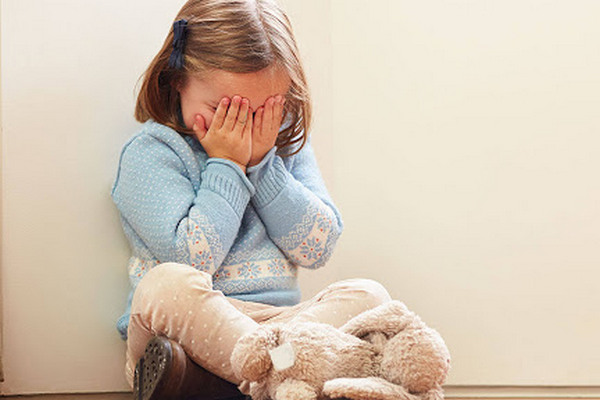 Капризы или психологическая травма: как понять, что ребенку нужна помощь