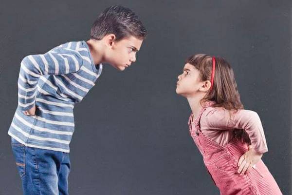 Война и мир в детской: что делать, если братья и сестры ссорятся