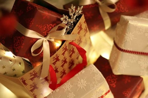10 идей семейных новогодних подарков