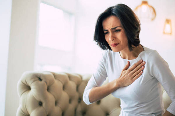 Инфаркт у женщин: 8 ранних признаков