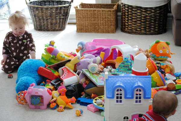 4 причины, почему у детей не должно быть много игрушек
