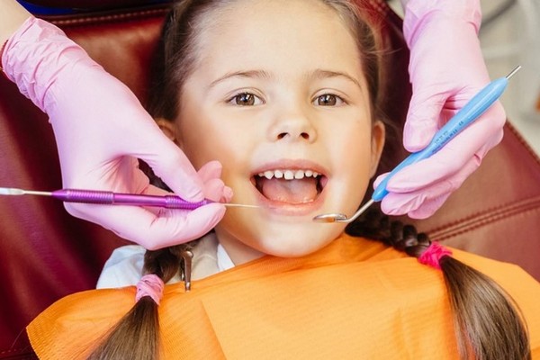 Без страха и слез: как подготовить малыша к первым визитам к врачу-стоматологу