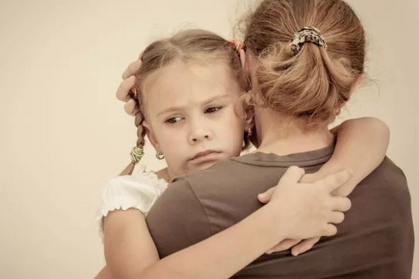 7 ошибок воспитания, из-за которых ваш ребенок вырастет тревожным