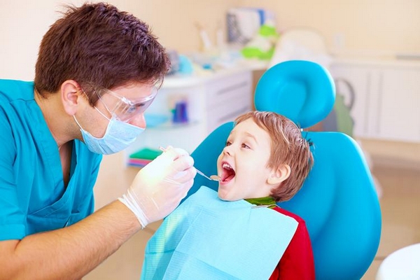 Шесть советов, которые помогут подготовить ребёнка перед посещением стоматолога