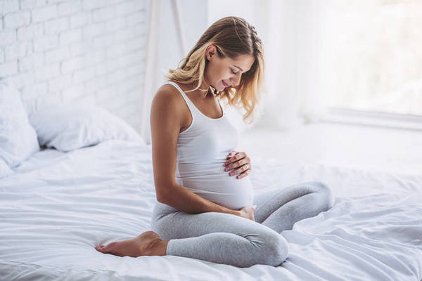 Как избежать растяжек во время беременности: ТОП-5 важных правил