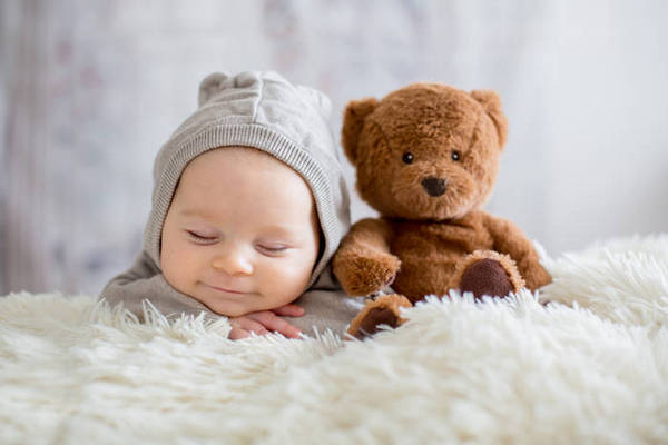 Выкладывание младенца на живот - 6 интересных фактов