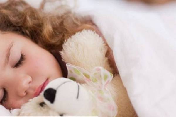 Крепкий сон: как приучить ребенка засыпать самостоятельно?