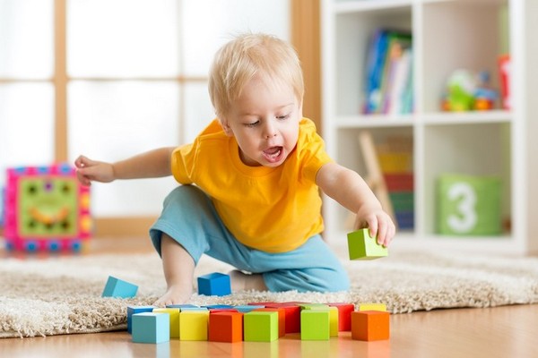 Что должен уметь двухлетний ребенок и как его правильно развивать