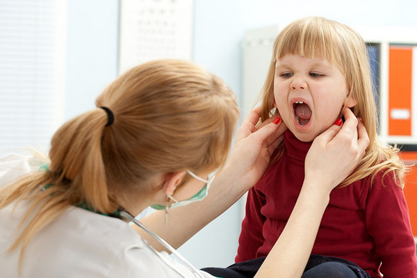 Мононуклеоз у детей: чем опасен и как лечить