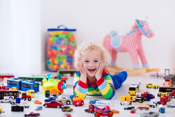 Пора выбрасывать игрушки: 6 шагов, как сделать это безболезненно для ребенка