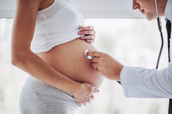 Врачи перечислили 5 причин, почему беременная не чувствует шевеление плода и это нормально
