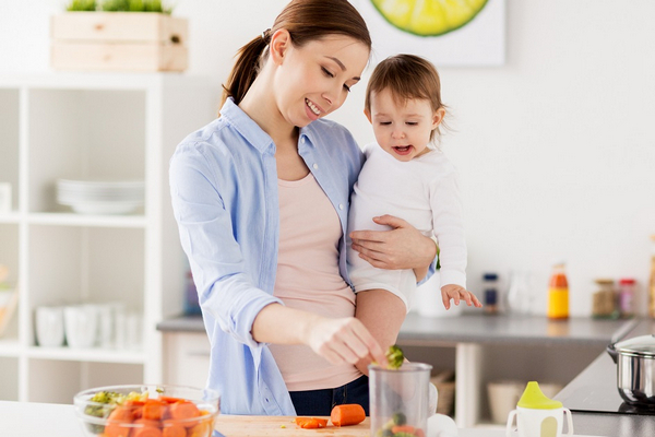Вегетарианство кормящей мамы: как правильно питаться, чтобы не навредить малышу