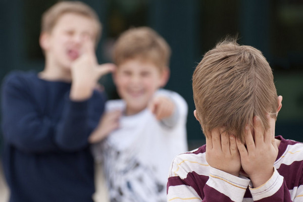 5 причин, почему ребенок не может постоять за себя — виноваты родители