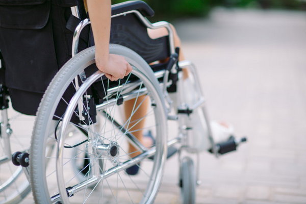 Типы инвалидных колясок и их назначение