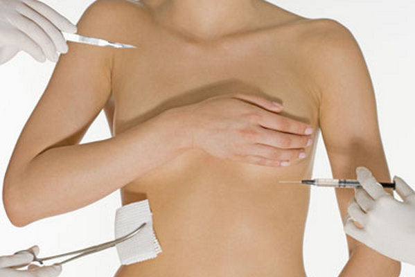 Самый большой секрет пластических хирургов. Что они говорят о липосакции и увеличении груди?