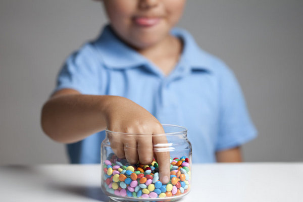 Делает ли сахар детей гиперактивными? Мнение специалистов