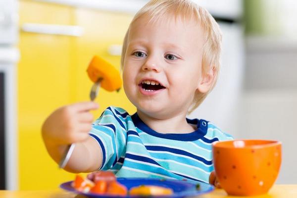 Полезный детский завтрак: каким он должен быть, по мнению диетолога