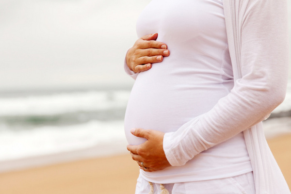 Можно ли во время беременности загорать в солярии: вопрос гинекологу