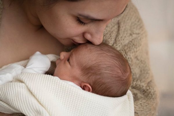 Почему младенцы так вкусно пахнут: на это есть 5 причин