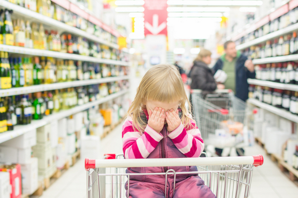 В магазин с ребенком: 5 правил, чтобы поход не обернулся истерикой на полу