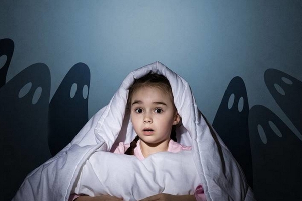 Веселитесь в темноте и еще 8 советов, как помочь ребенку справиться с ночными кошмарами