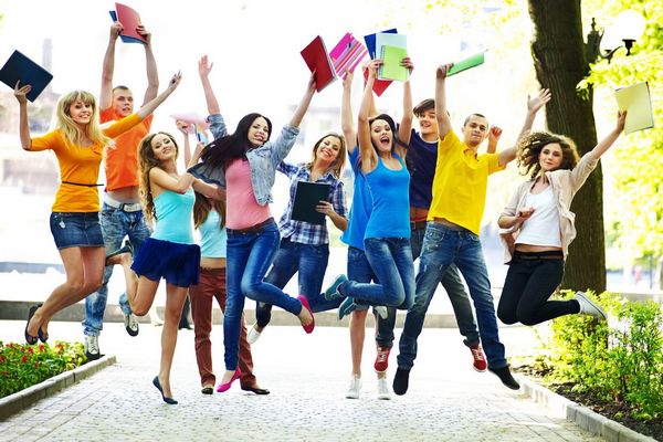 Что делает подростков счастливыми?