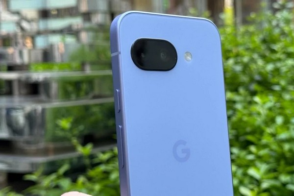 Google Pixel + Pixel 10a: коли інтелект зустрічається з ідеальним диза