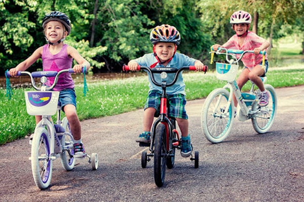 Выбор детского шлема для езды на велосипеде